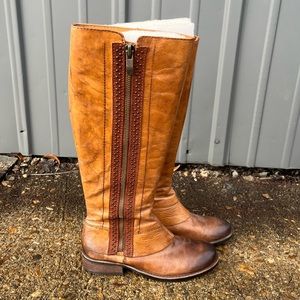 Vince Camuto tall boots size 8